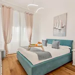 아파트 Golden Luxe - Modern Next The *