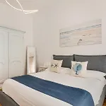 Golden Luxe - Modern Next The 비아레지오