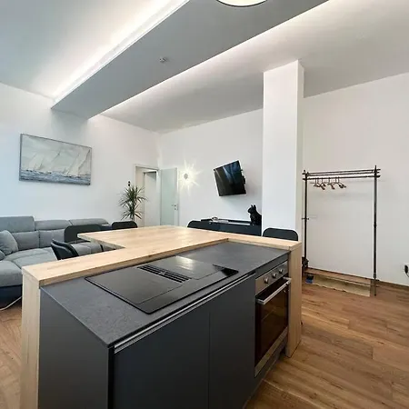 Golden Luxe - Modern Next The